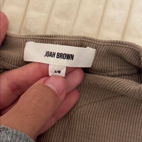 Joah Brown Invisible Zip Long Sleeve Top Taupe - Picture 4 of 4